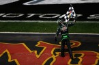 texas_motor_speedway_nscs_041313_kyle_busch_sunoco_flag_win