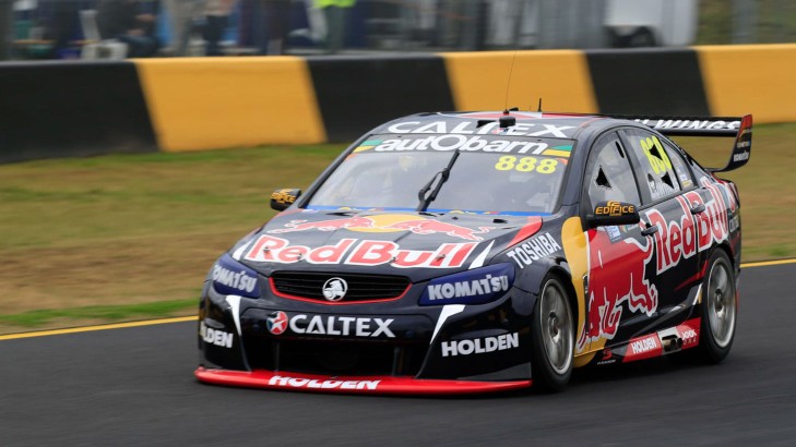 11_-_Craig_Lowndes_-_Qualifying_for_Race_23_-_Sydney_Motorsport_Park_SuperSprint_-_2015