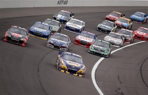 2012-Kansas-April-NASCAR-Sprint-Cup-Race-Martin-Truex-Jr-Leads-495x321