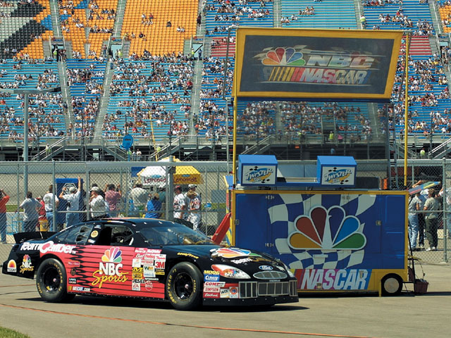 scrp_0211_01_z+nbc_nascar_die_cast+ford_nascar