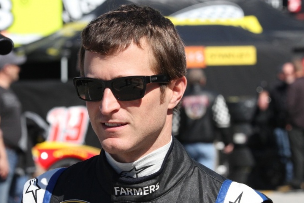 kaseykahne_noellanier