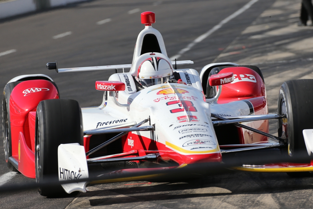 heliocastroneves_chrisjones (2)
